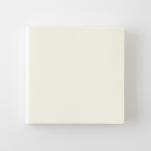 Midori Diary 2027 MD Notebook: One Page a Day